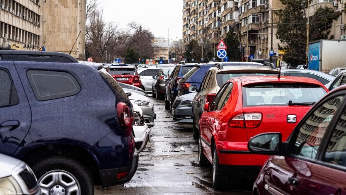 Amenzi de peste 100.000 de lei pentru șoferii care au ocupat abuziv locurile destinate încărcării mașinilor electrice, în Timișoara
