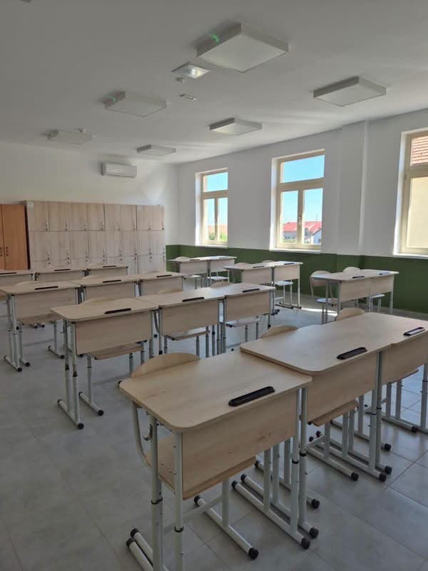 Școală modernizată cu peste 16,6 milioane de lei la Dudeștii Noi. CJ Timiș a contribuit cu 5 milioane
